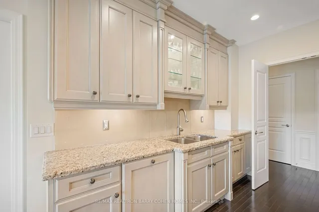 Additional property image - 21 Burkebrook Pl Unit 407