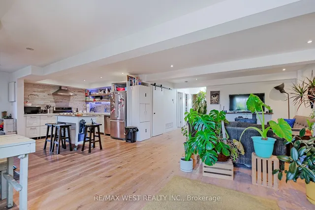 Additional property image - 259 Oakwood Ave