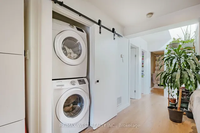 Additional property image - 259 Oakwood Ave