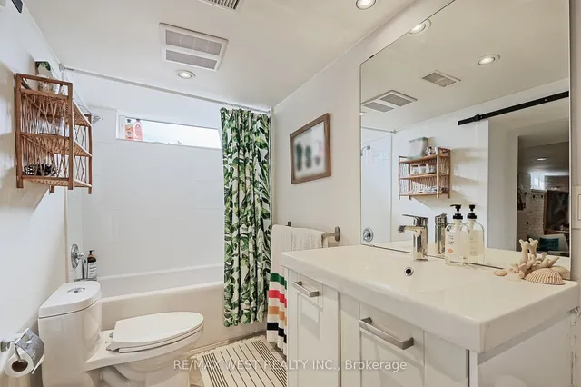 Additional property image - 259 Oakwood Ave