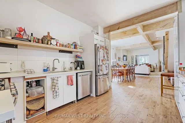 Additional property image - 259 Oakwood Ave