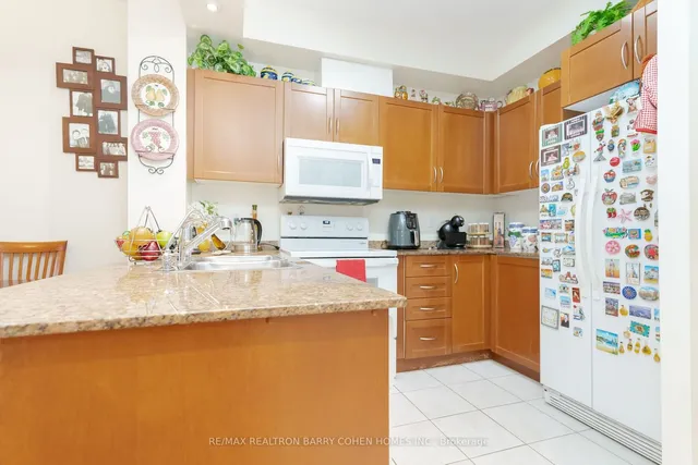 Additional property image - 28 William Carson Cres Unit 815