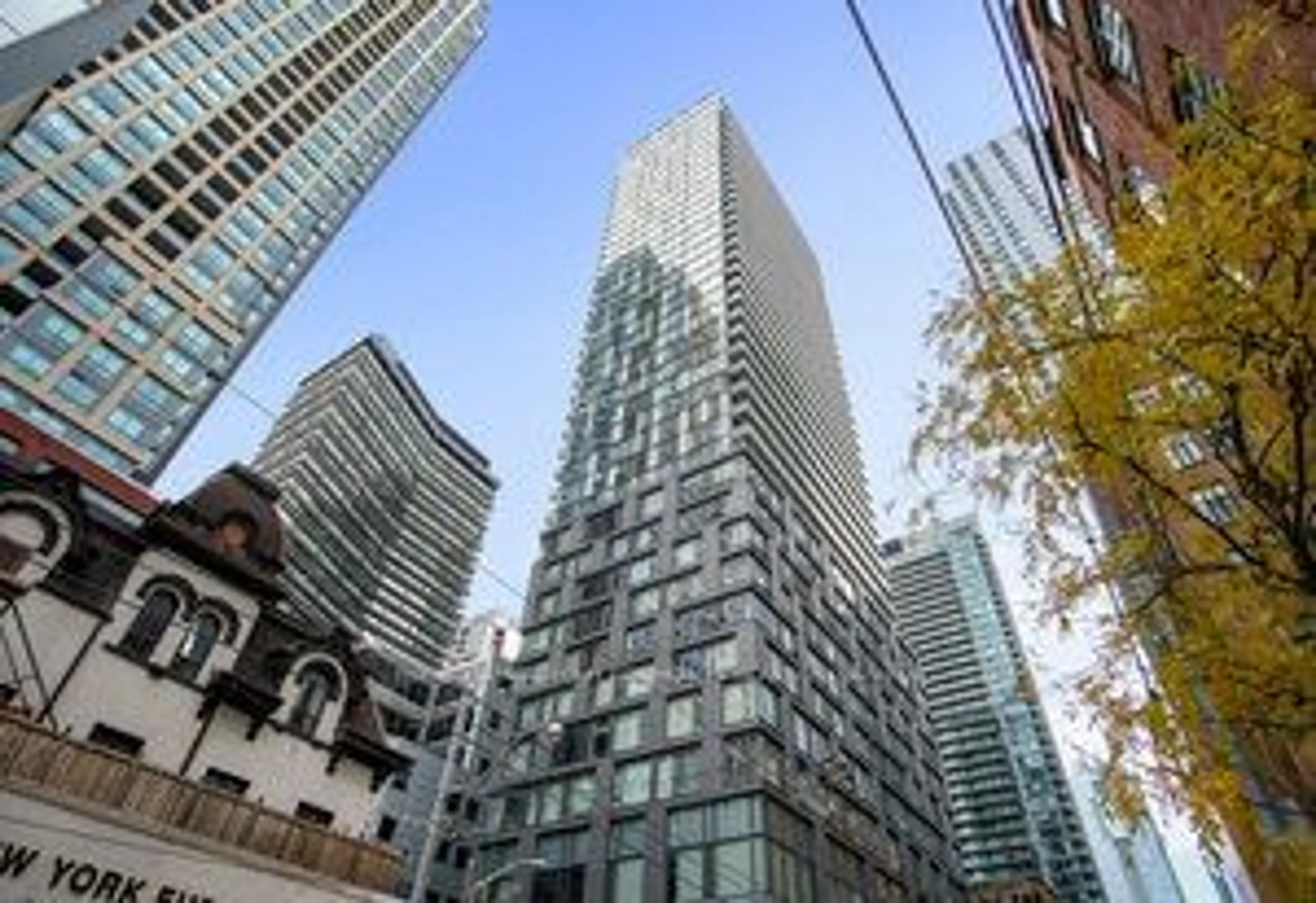 A pic from exterior of the house or condo, the view of city buildings for 101 Peter St #602, Toronto Ontario M5V 0G6