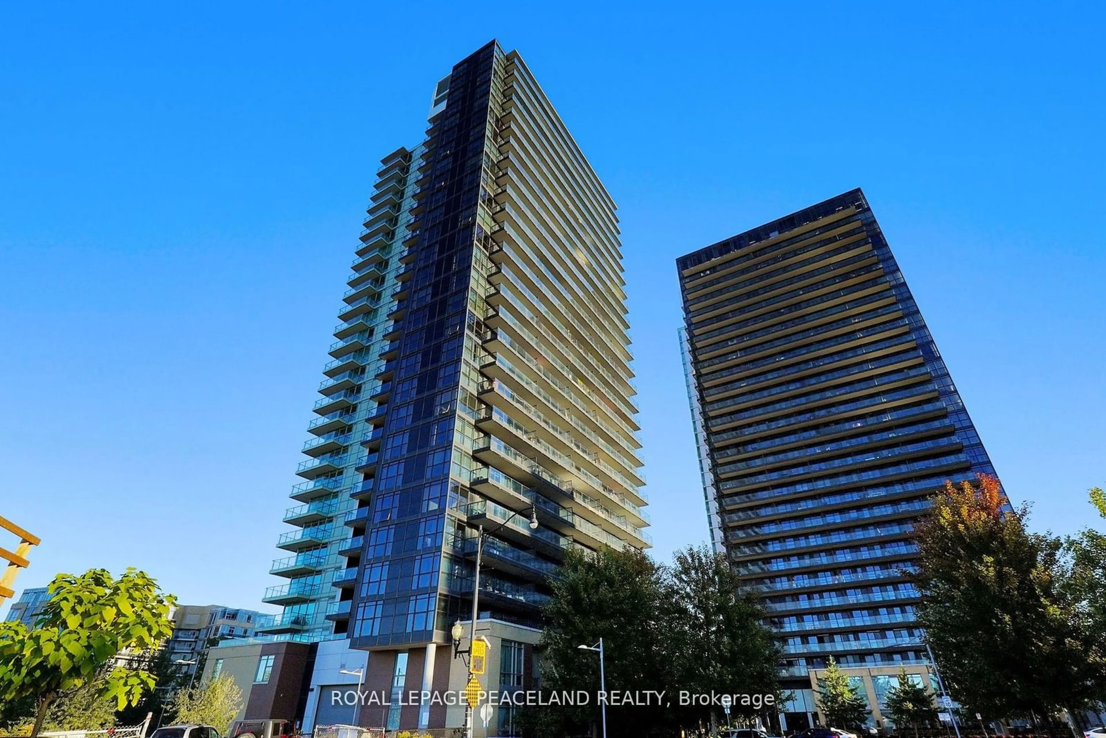 A pic from exterior of the house or condo, the front or back of building for 29 Singer Crt #1008, Toronto Ontario M2K 0B3