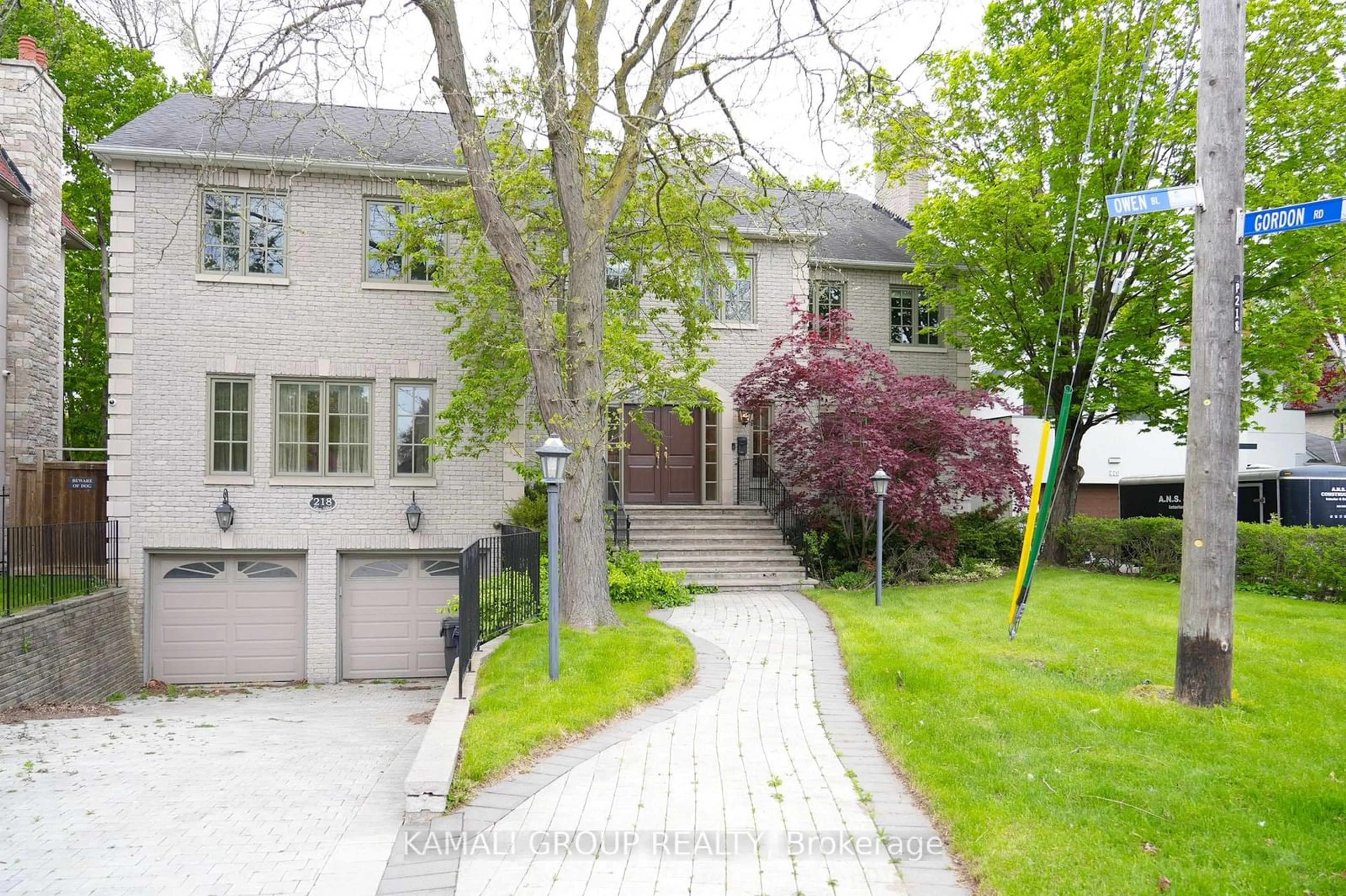 A pic from exterior of the house or condo, cottage for 218 Owen Blvd, Toronto Ontario M2P 1G7