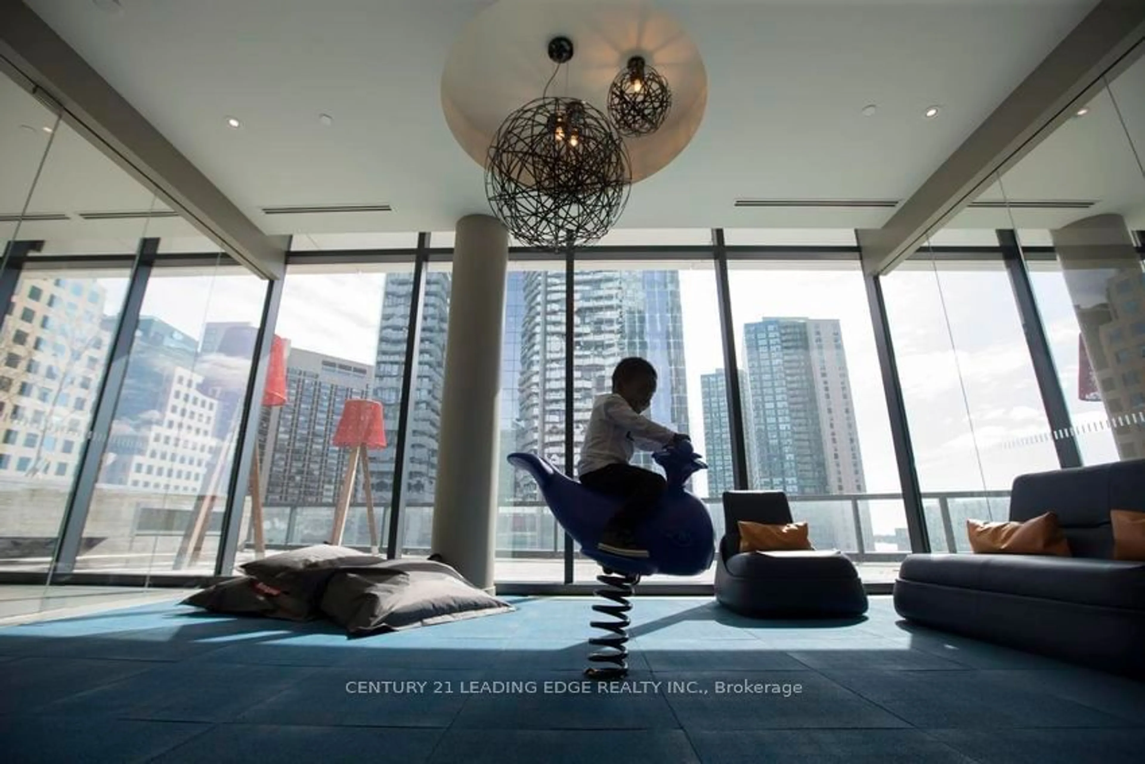 Indoor lobby, carpet floors for 88 Harbour St #4504, Toronto Ontario M5J 1B7