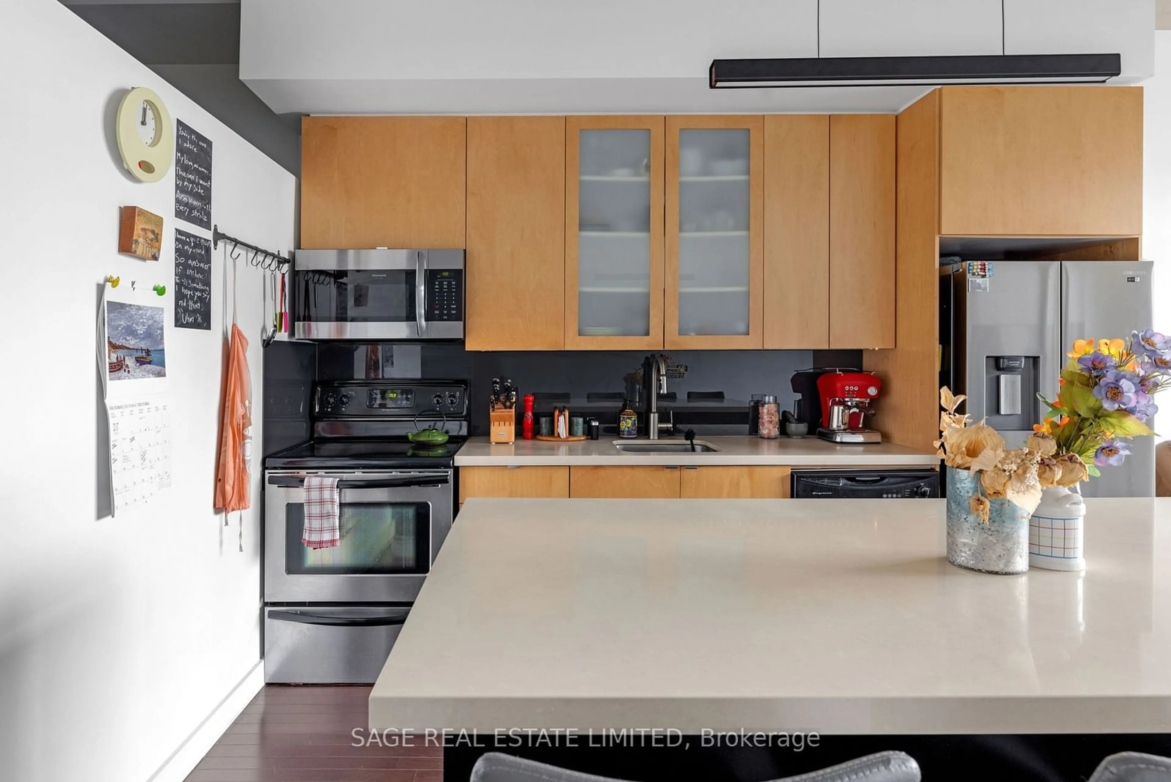 Contemporary kitchen, wood floors for 33 Mill St #526, Toronto Ontario M5A 3R3