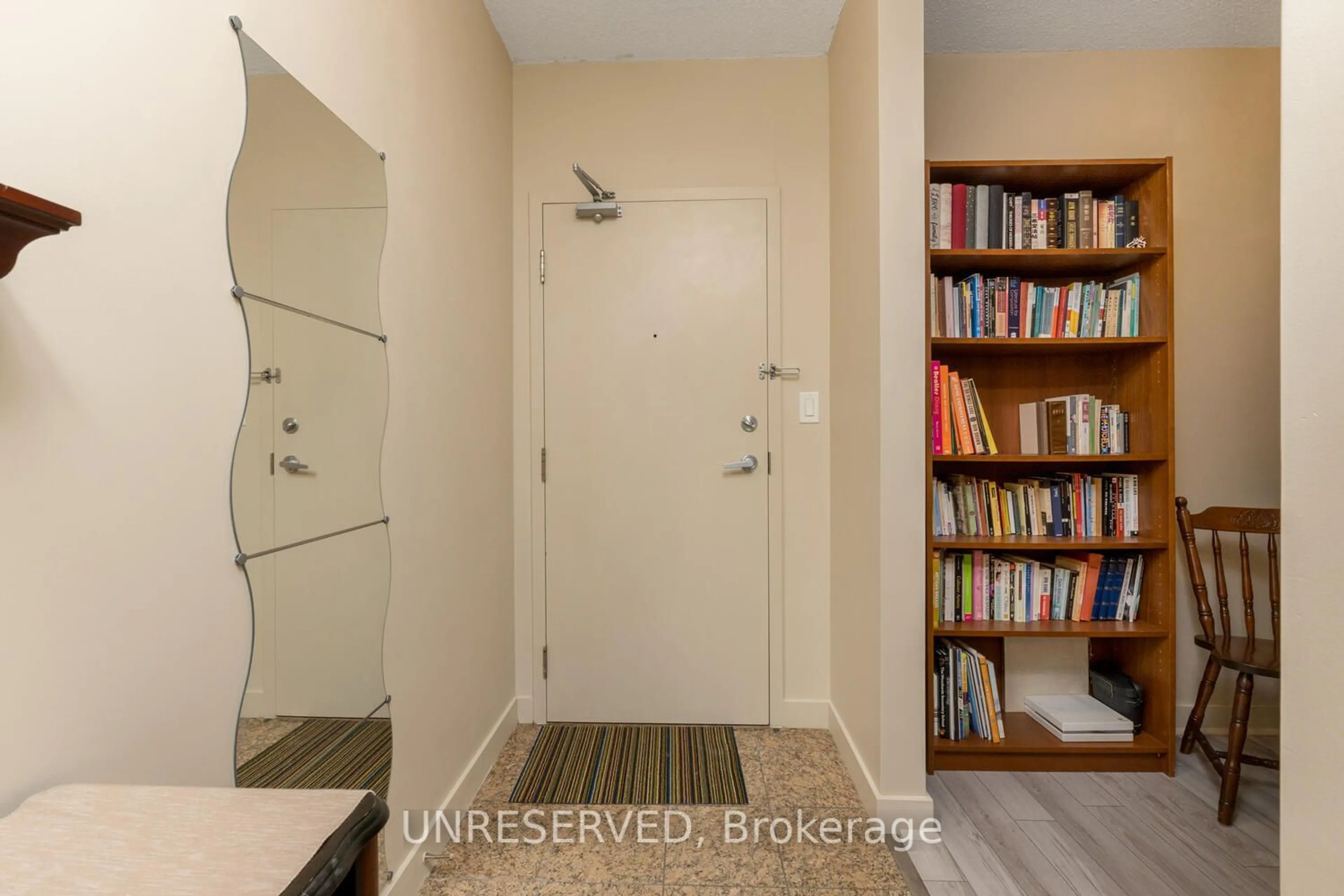 Indoor entryway, unknown floor for 5 Mariner Terr #305, Toronto Ontario M5V 3V6