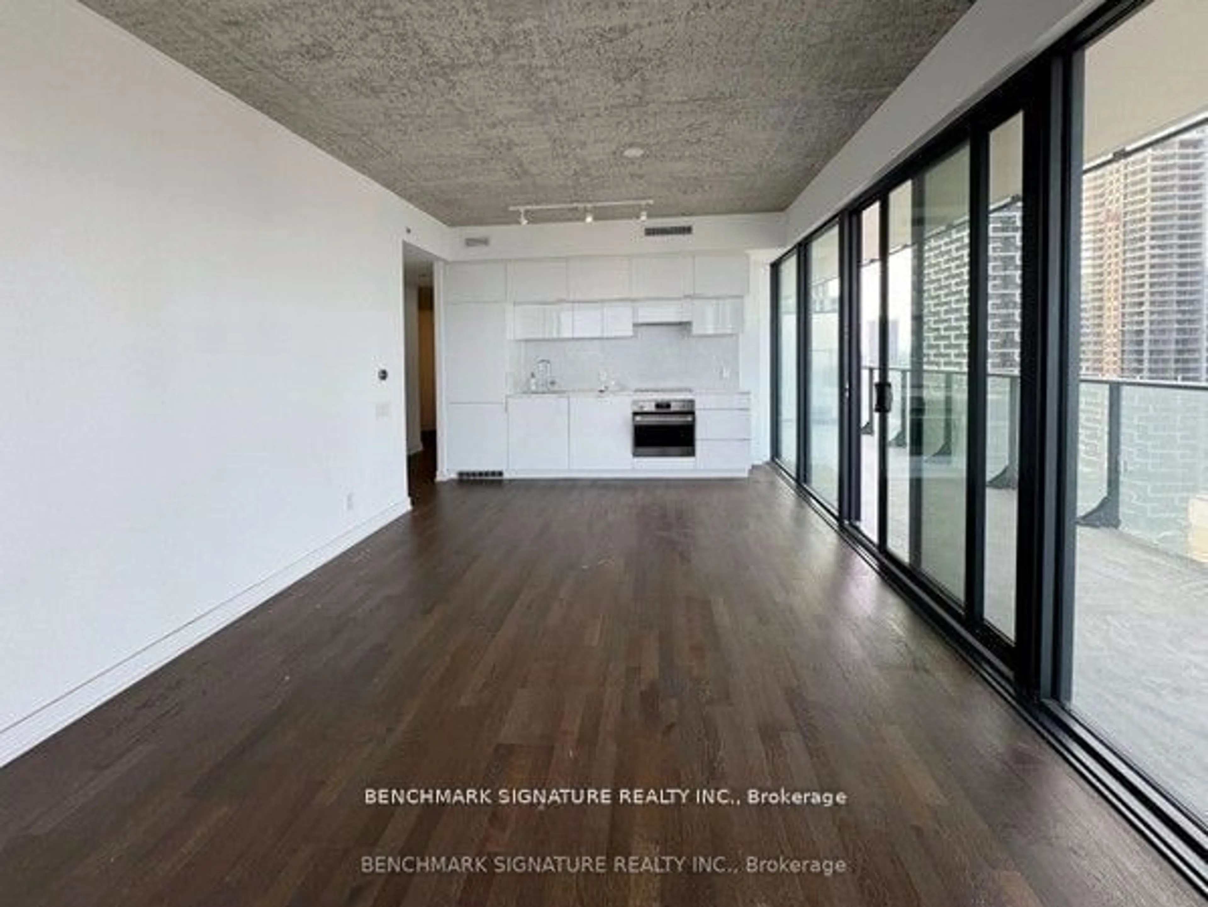 Unknown indoor space, wood floors for 185 Roehampton Ave #1904, Toronto Ontario M4P 2K5