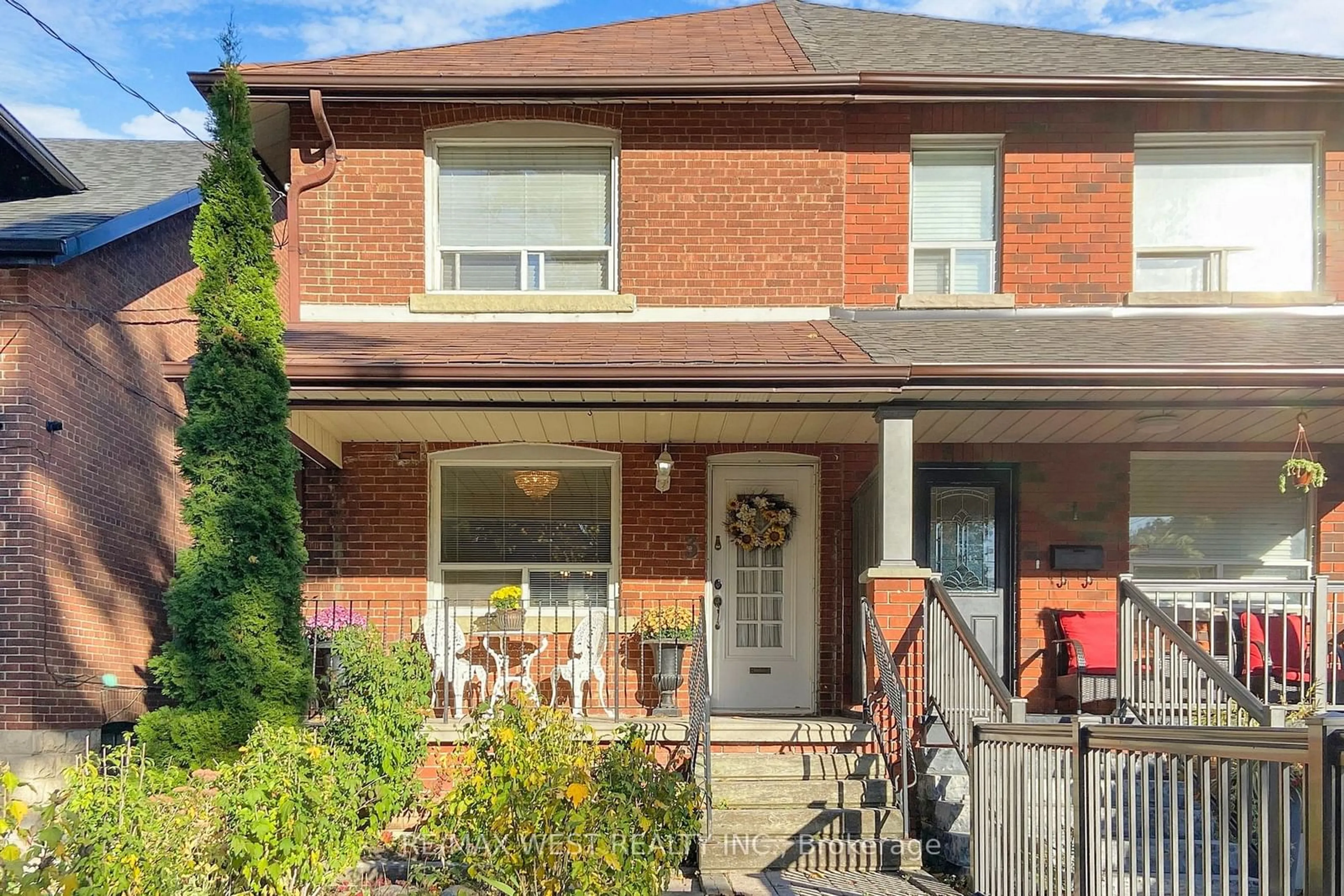 Home with brick exterior material for 3 Hector Ave, Toronto Ontario M6G 3G2