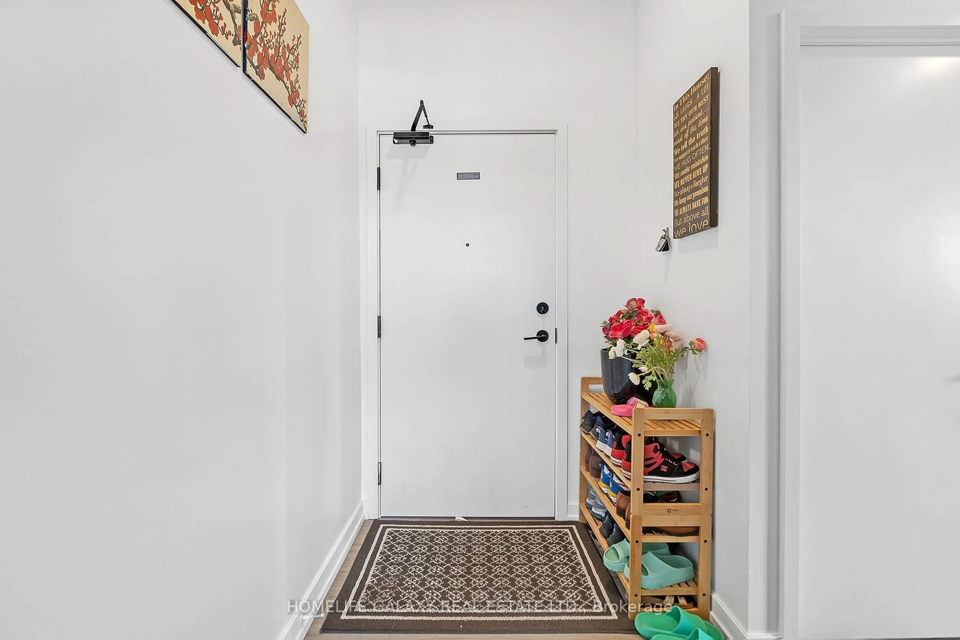 Indoor entryway, wood floors for 20 Tubman Ave #607, Toronto Ontario M5A 0M8