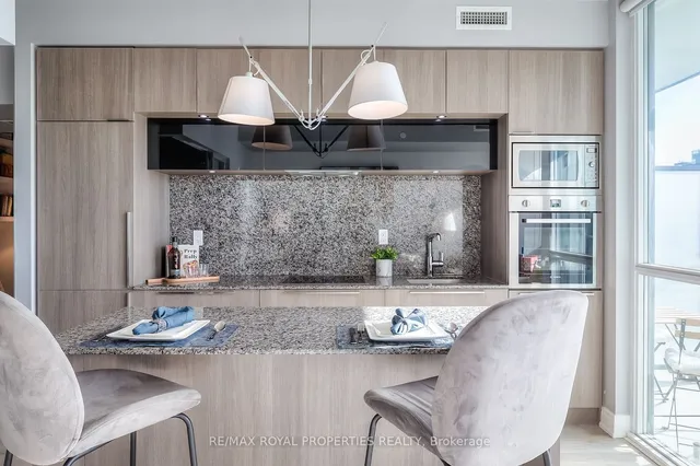 Additional property image - 88 Blue Jays Way Unit 3507