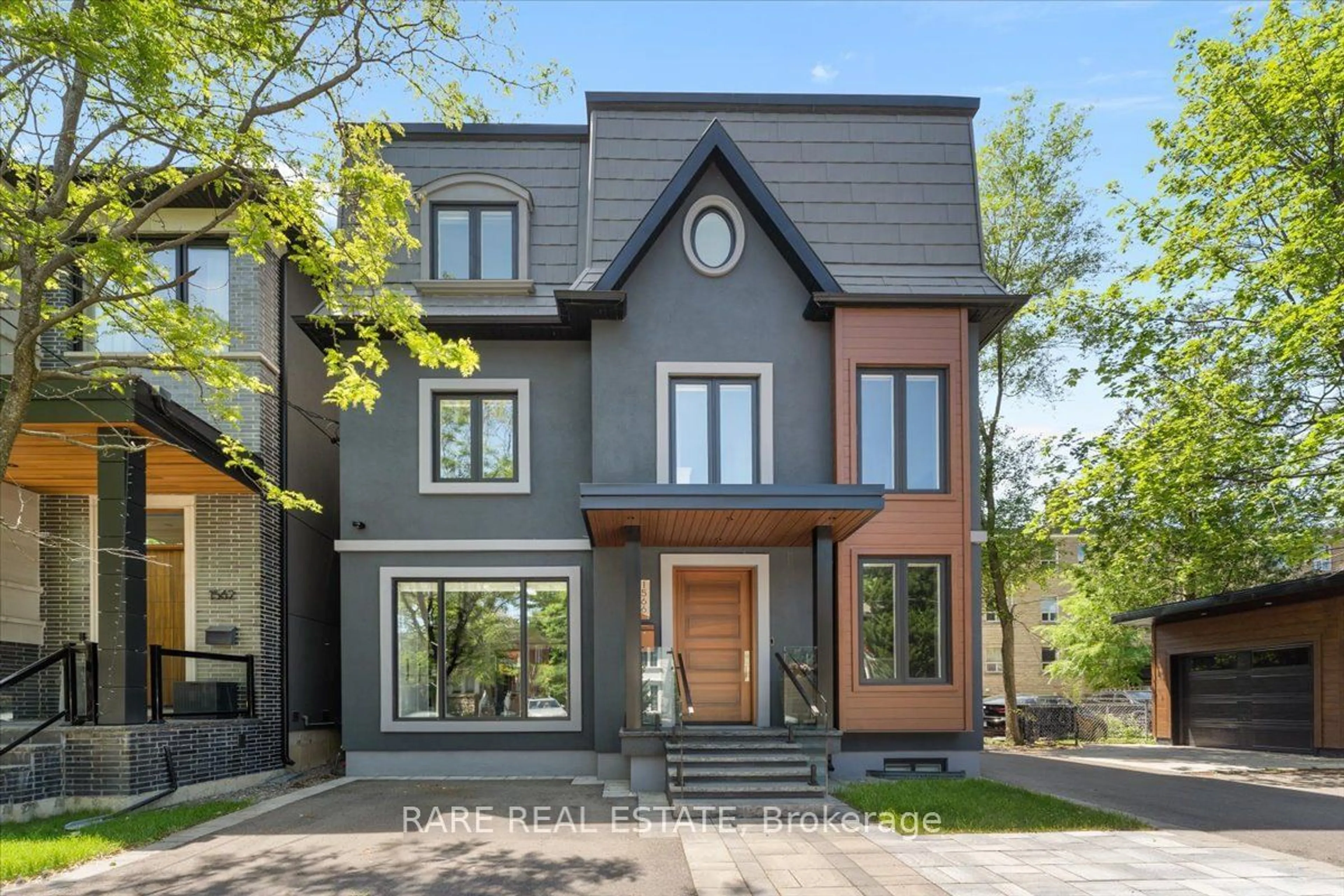 Home with brick exterior material for 1566 Mount Pleasant Rd, Toronto Ontario M4N 2V3