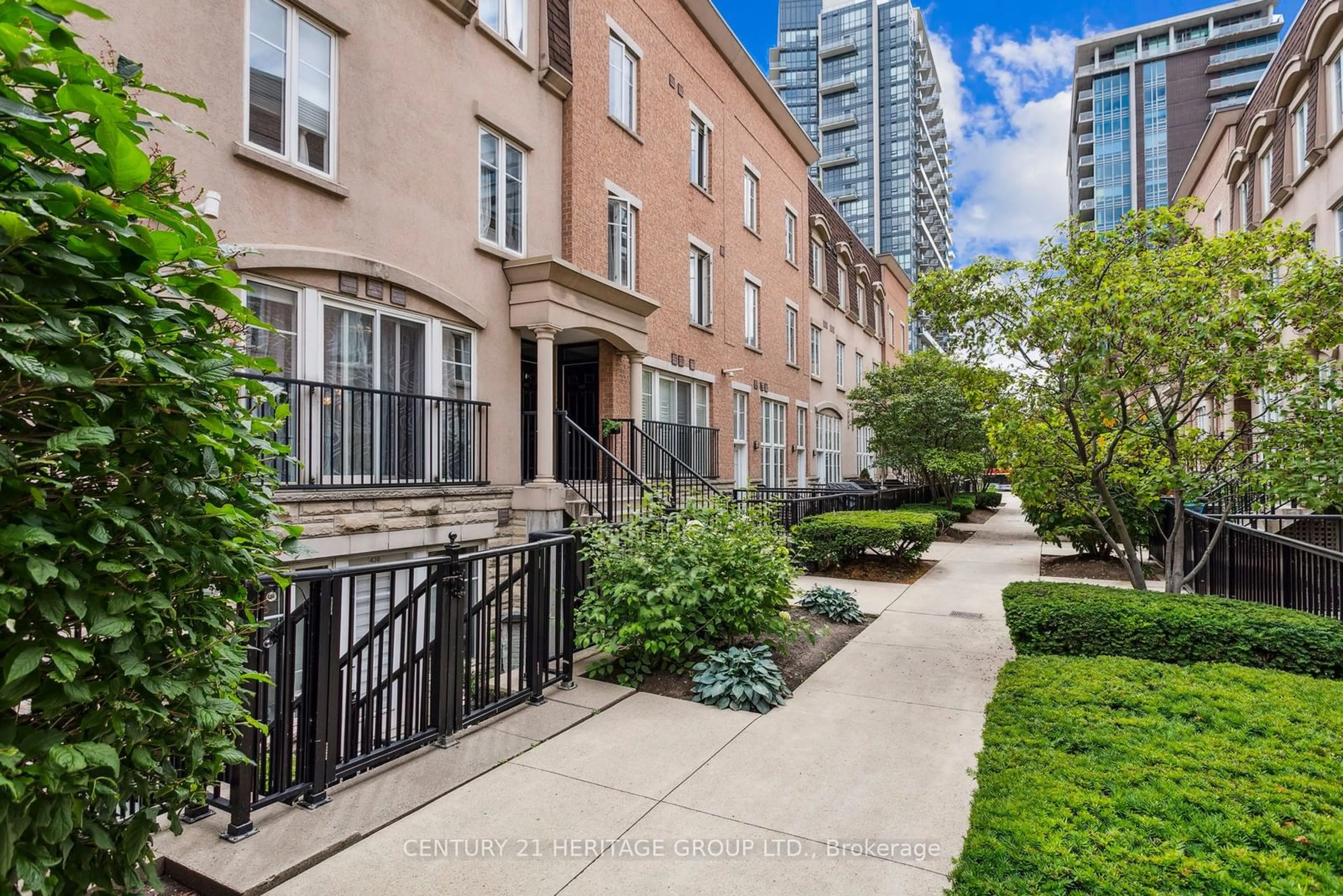 A pic from exterior of the house or condo, the street view for 34 Western Battery Rd #435, Toronto Ontario M6K 3N9