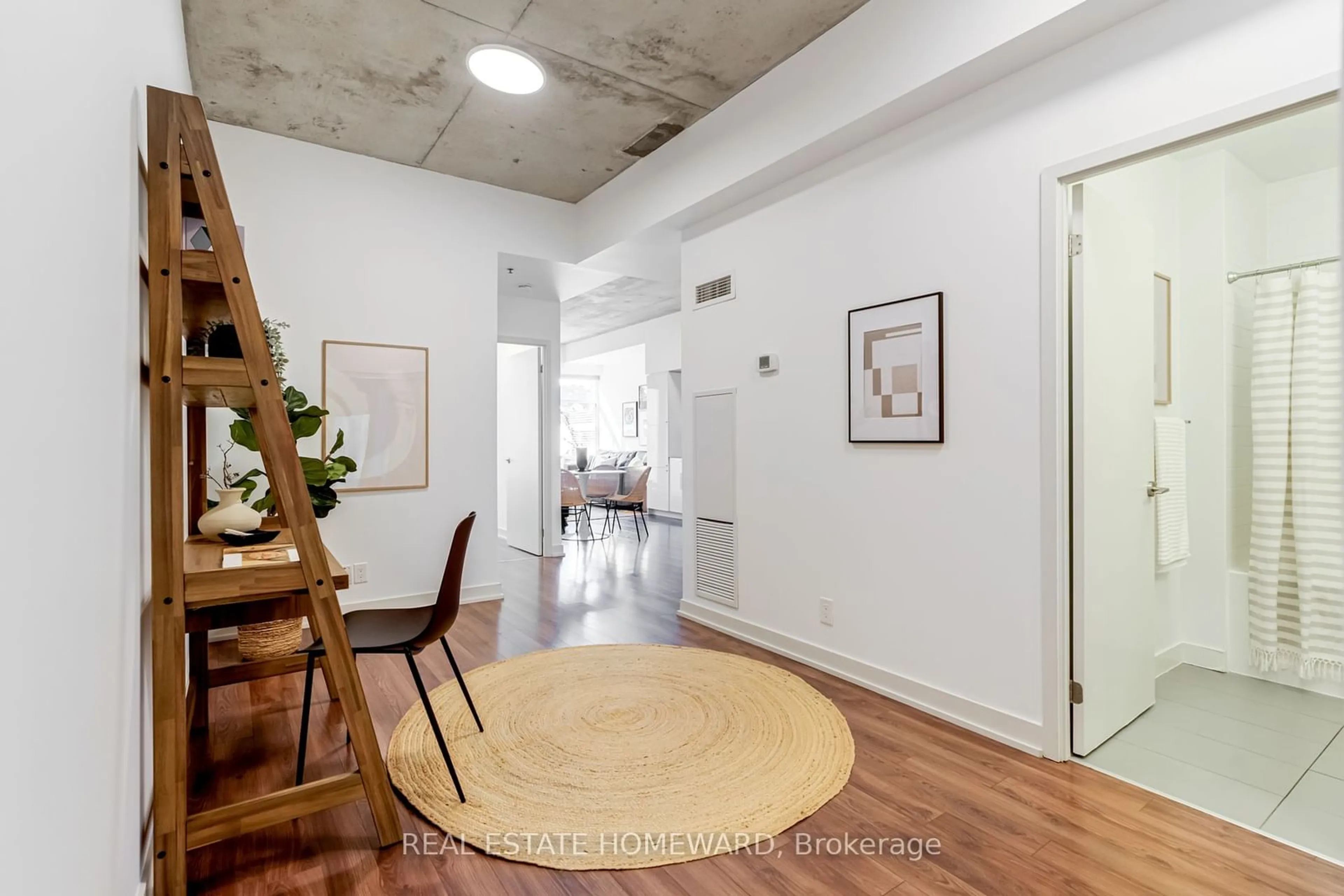 Other indoor space, wood floors for 707 Dovercourt Rd #109, Toronto Ontario M6H 2W7