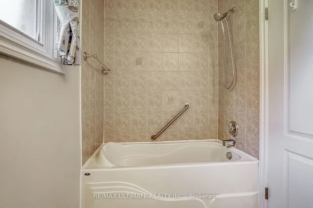 Additional property image - 42 Summerside Cres