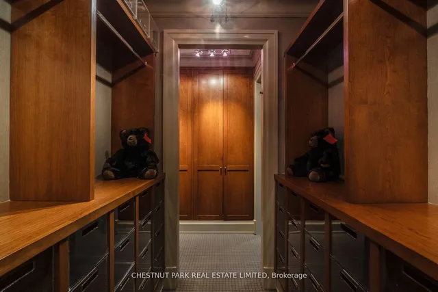Additional property image - 22 St Thomas St Unit 18A