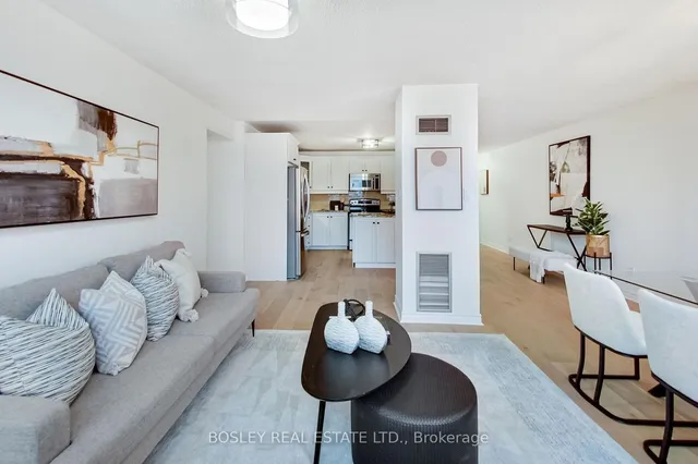 Additional property image - 633 Bay St Unit 2614