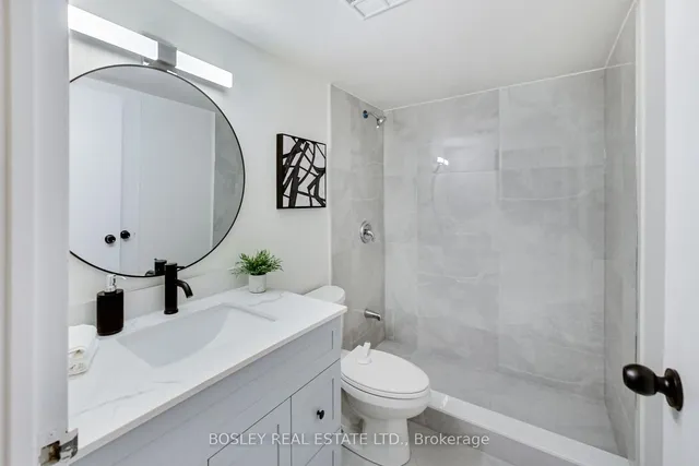Additional property image - 633 Bay St Unit 2614