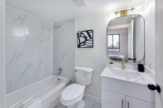 Additional property image - 633 Bay St Unit 2614
