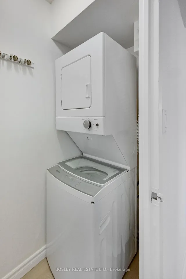 Additional property image - 633 Bay St Unit 2614