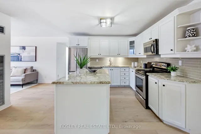 Additional property image - 633 Bay St Unit 2614