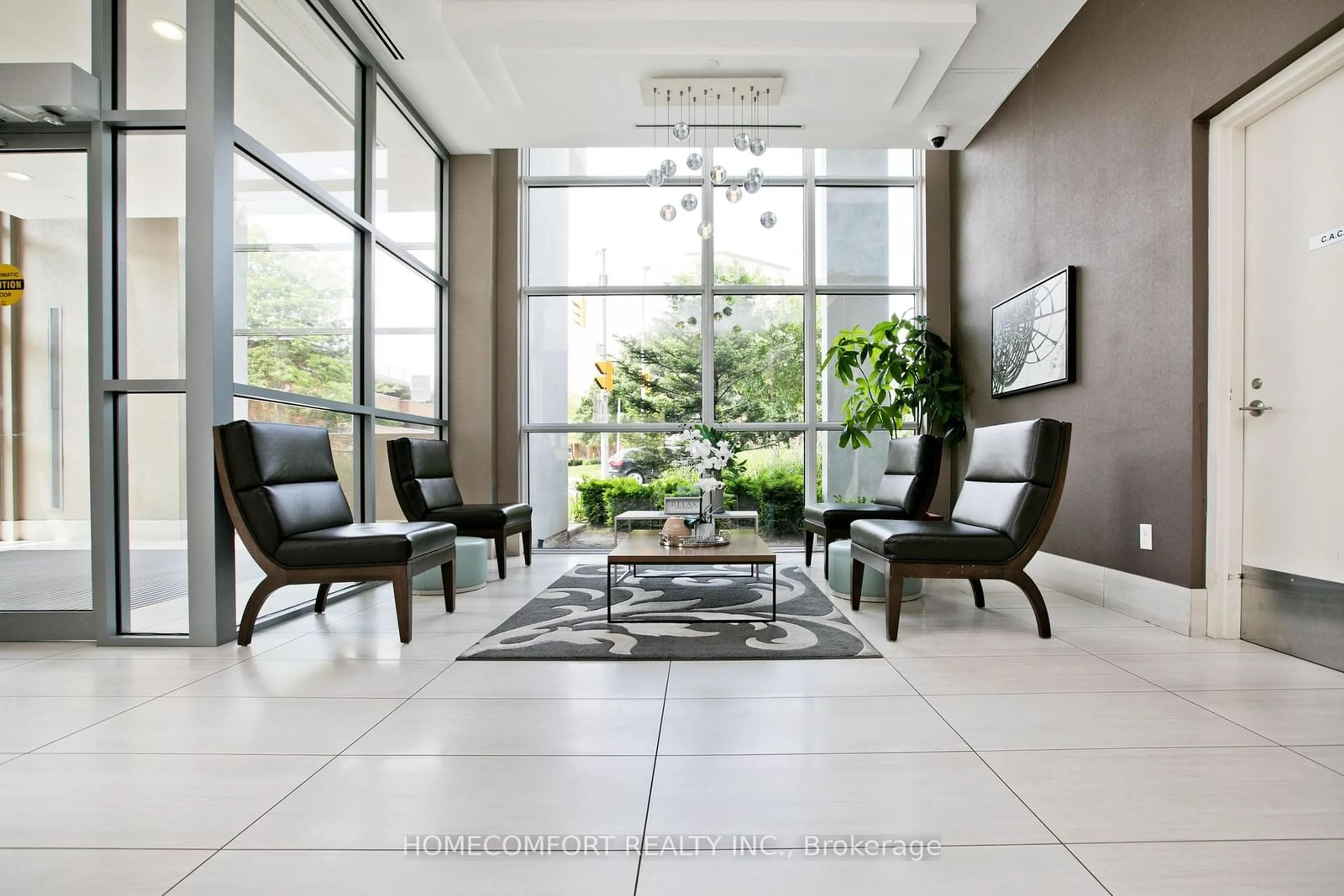 Indoor lobby, ceramic floors for 275 Yorkland Rd #316, Toronto Ontario M2J 0B4