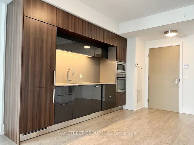 Additional property image - 1 Edgewater Dr Unit 319