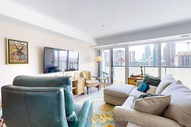 Additional property image - 575 Bloor St Unit 1202