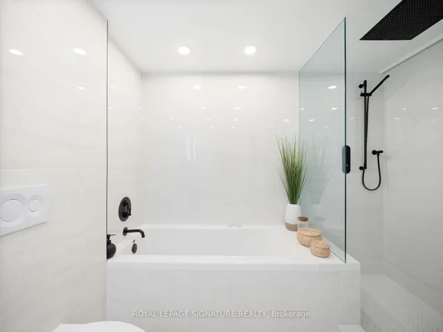 Additional property image - 533 Richmond St Unit Ph2