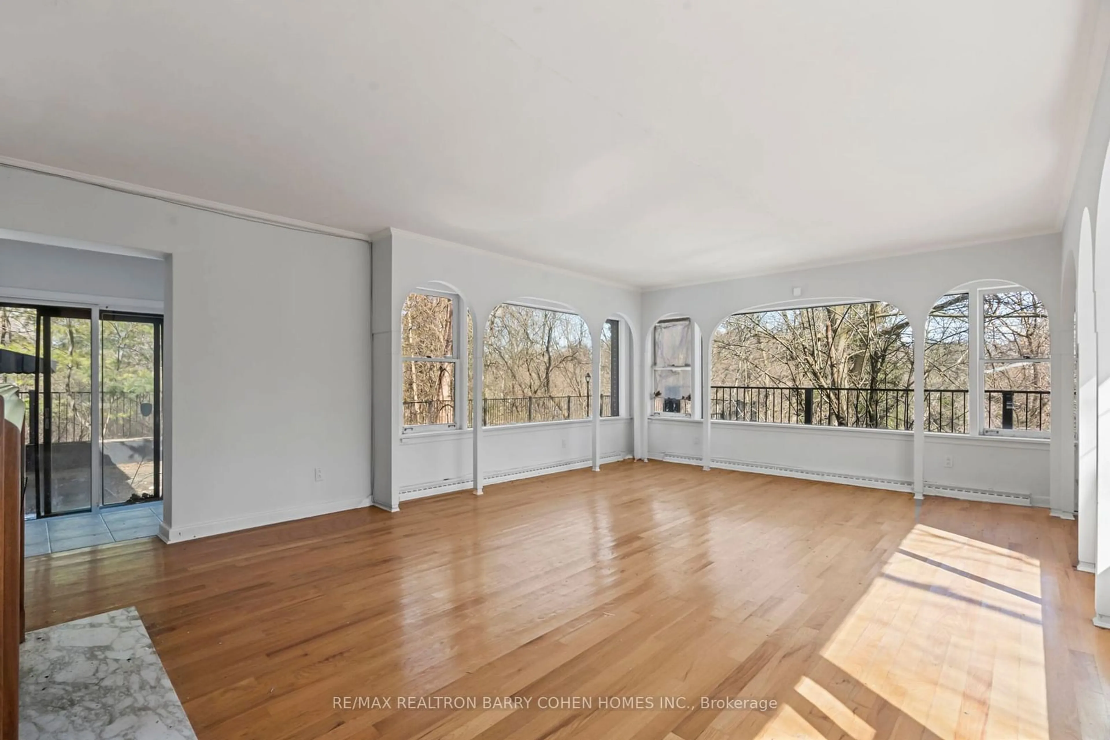 A pic of a room, wood floors for 44 The Bridle Path, Toronto Ontario M2L 1C8