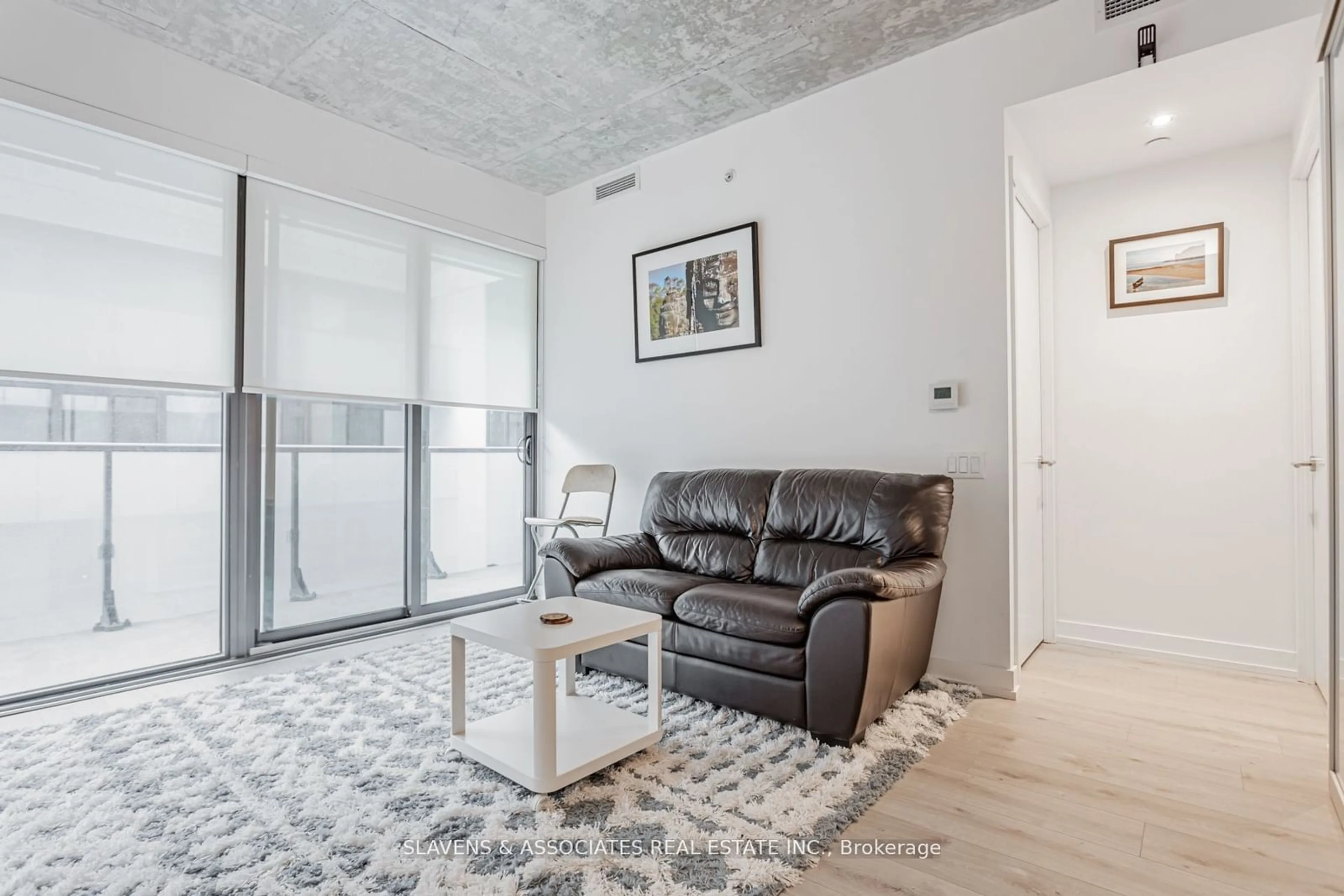 Living room, cement floor for 161 Roehampton Ave #633, Toronto Ontario M4P 1P9