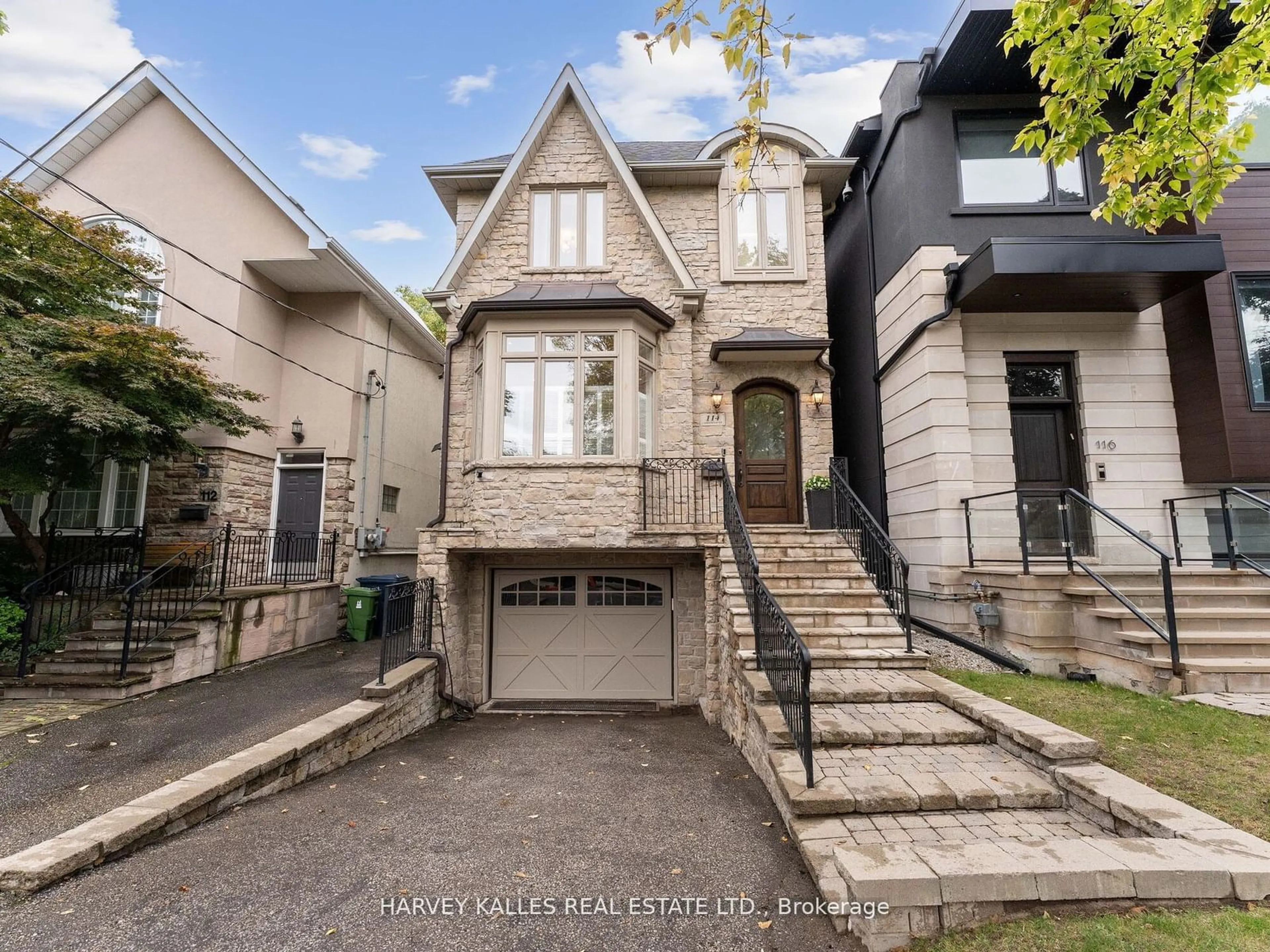 Frontside or backside of a home, the street view for 114 Castlewood Rd, Toronto Ontario M5N 2L4