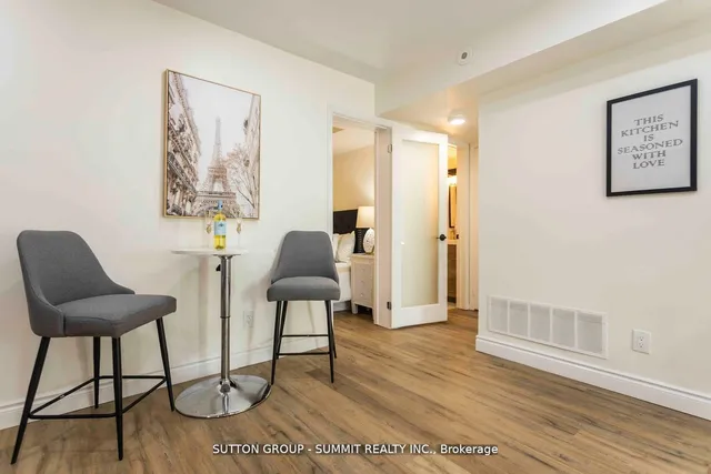 Additional property image - 12 Douro St Unit 421