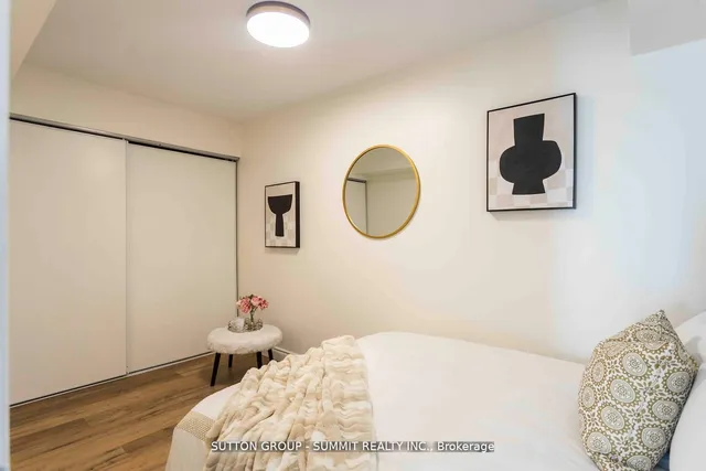 Additional property image - 12 Douro St Unit 421