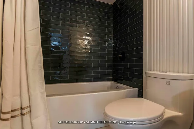 Additional property image - 12 Douro St Unit 421