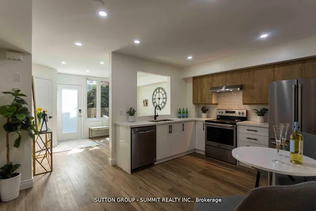 Additional property image - 12 Douro St Unit 421