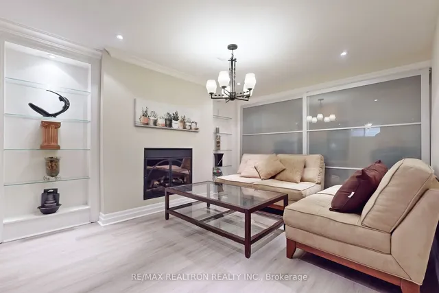 Additional property image - 237 Old Yonge St