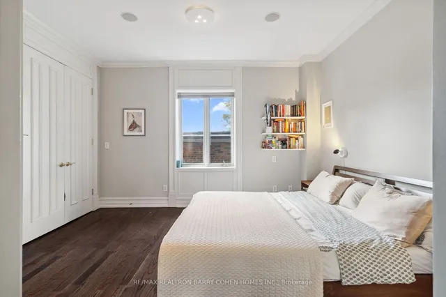 Additional property image - 276 Spadina Rd Unit 4