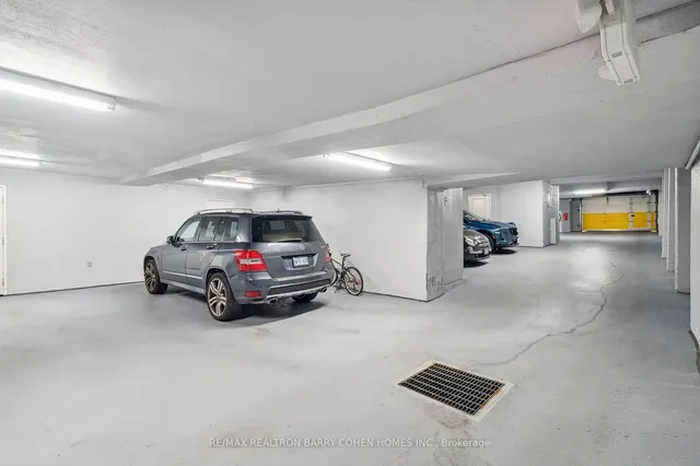Additional property image - 276 Spadina Rd Unit 4