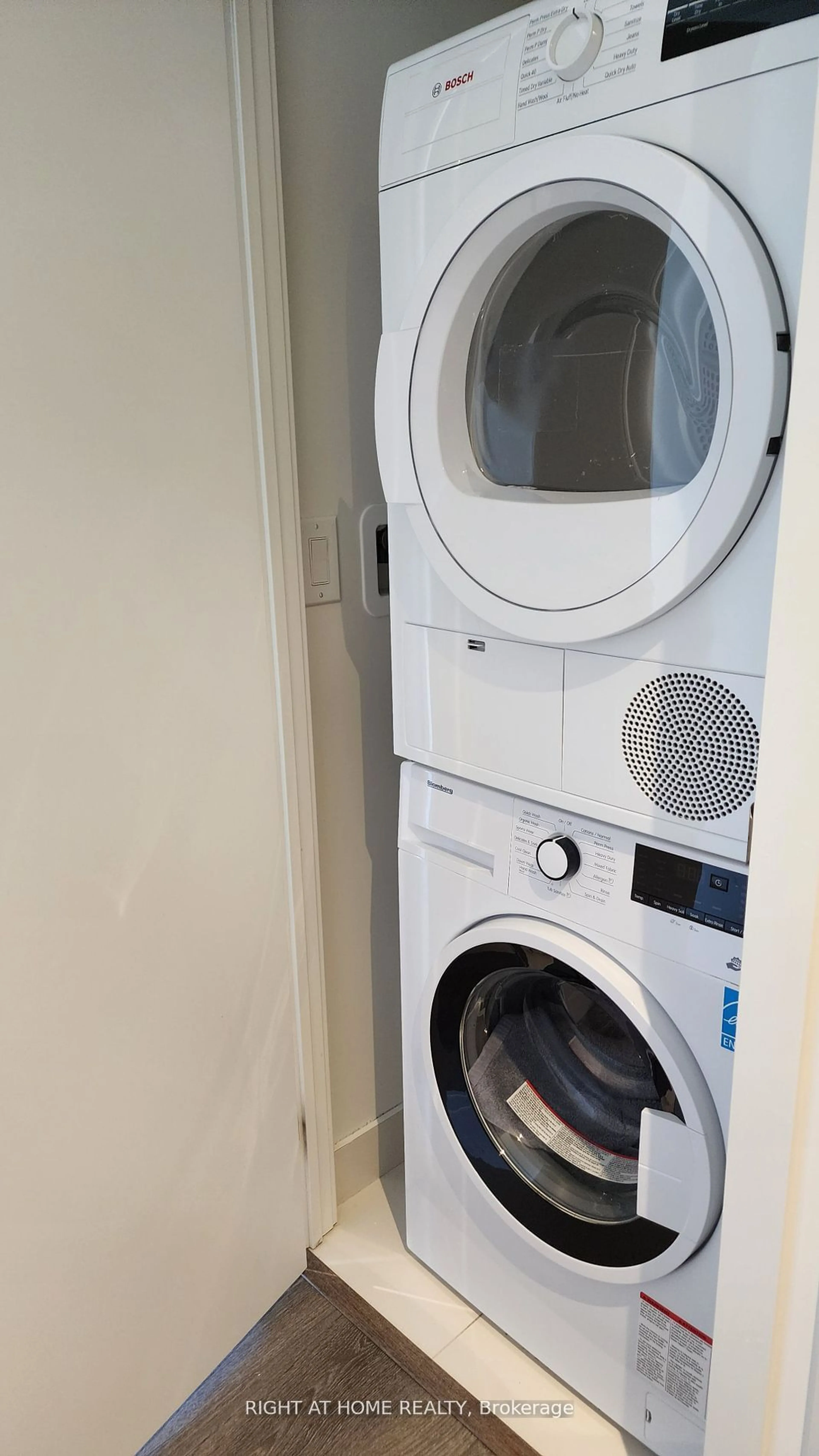 Washer and dryer for 20 Richardson St #3308, Toronto Ontario M5A 0S6