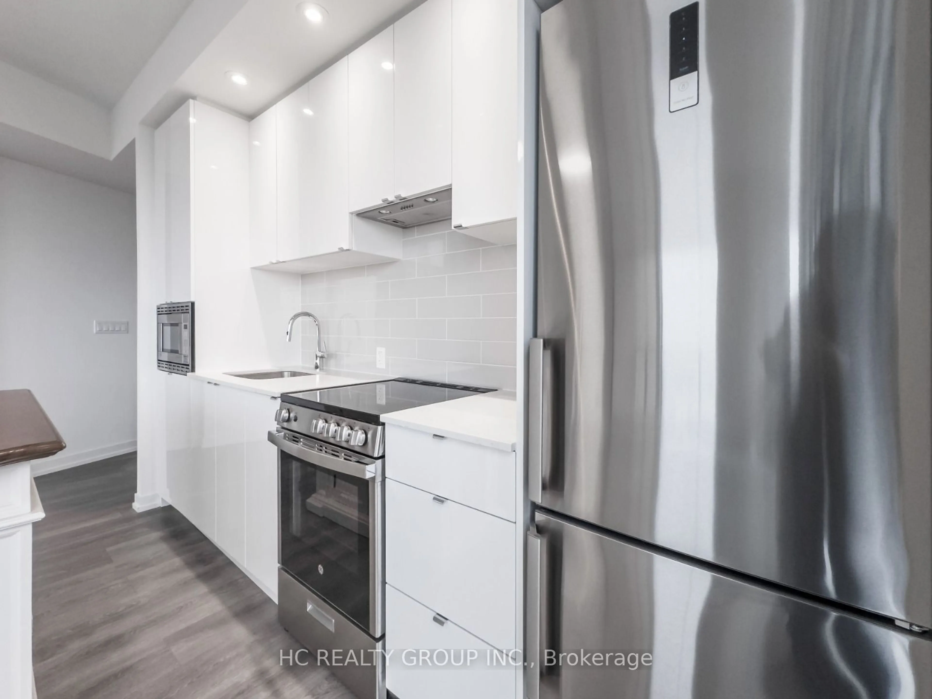 Standard kitchen, wood floors for 49 East Liberty St #2502, Toronto Ontario M6K 0B2