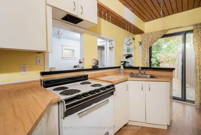 Additional property image - 78 Castlefield Ave