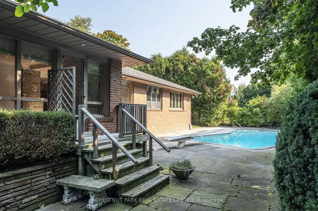 Additional property image - 14 Rollscourt Dr