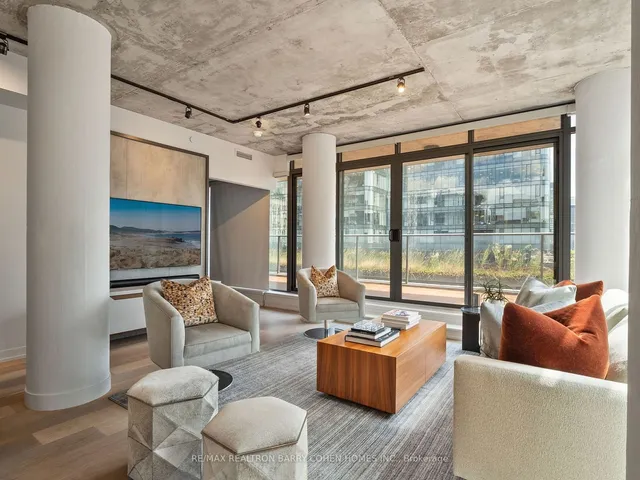 Additional property image - 650 King St Unit 810