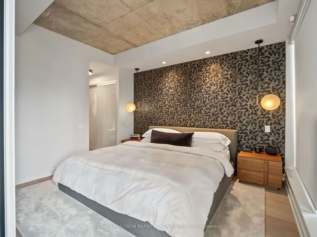 Additional property image - 650 King St Unit 810