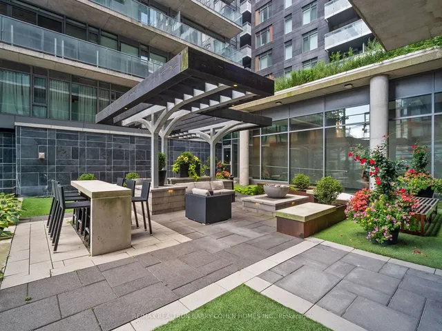 Additional property image - 650 King St Unit 810