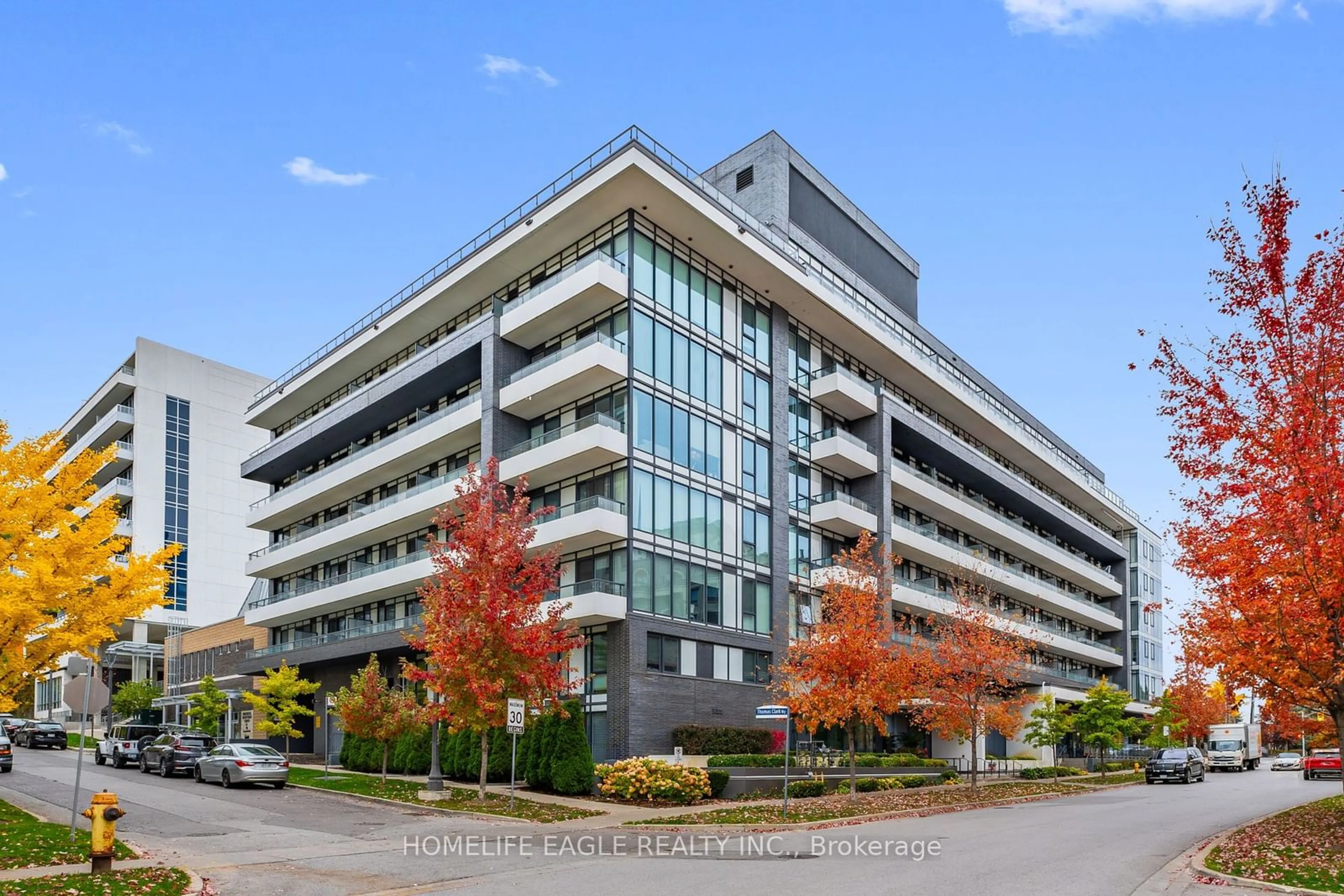 A pic from exterior of the house or condo, the front or back of building for 18 Rean Dr #222, Toronto Ontario M2K 0C7