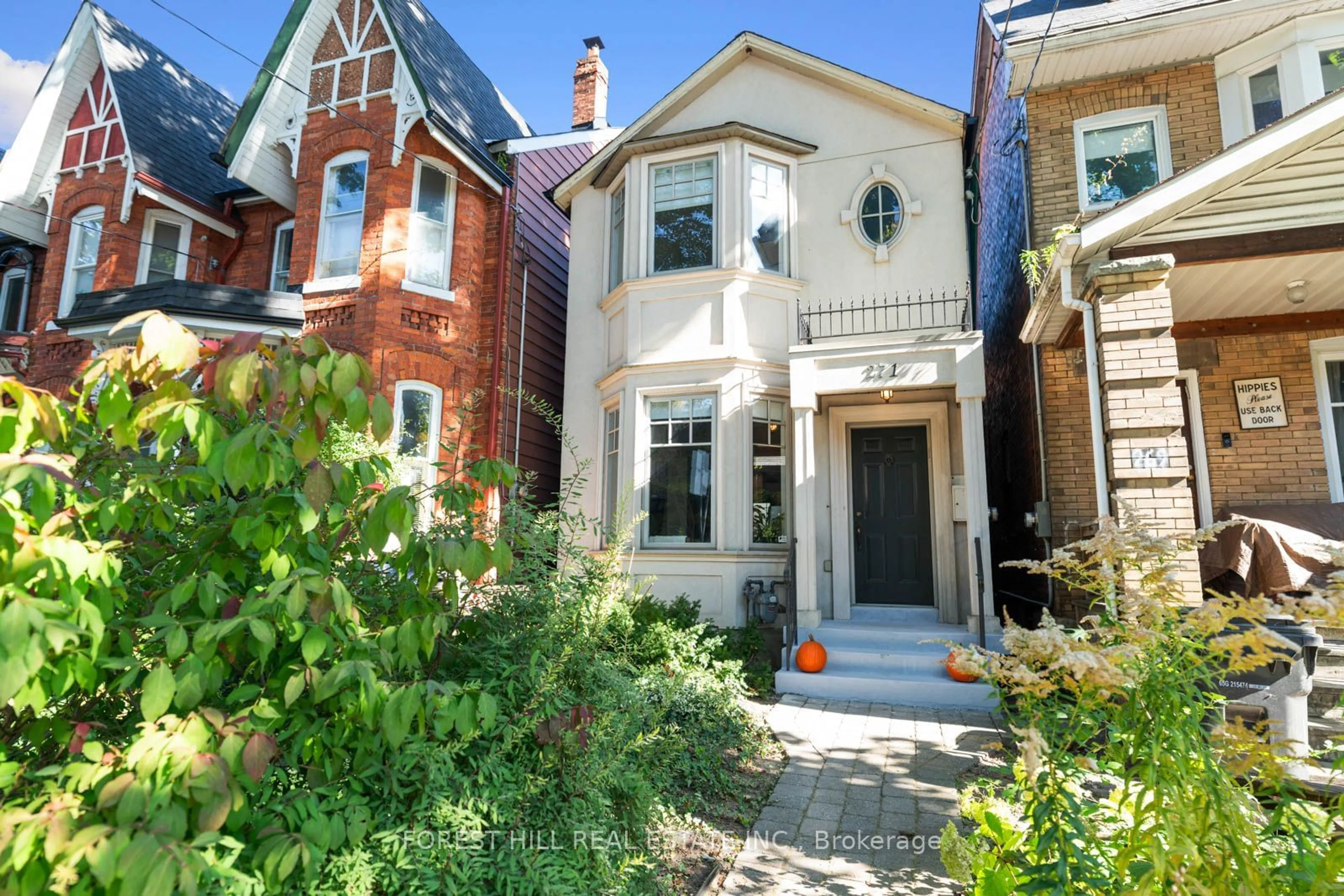 Home with brick exterior material for 271 Major St, Toronto Ontario M5S 2L5