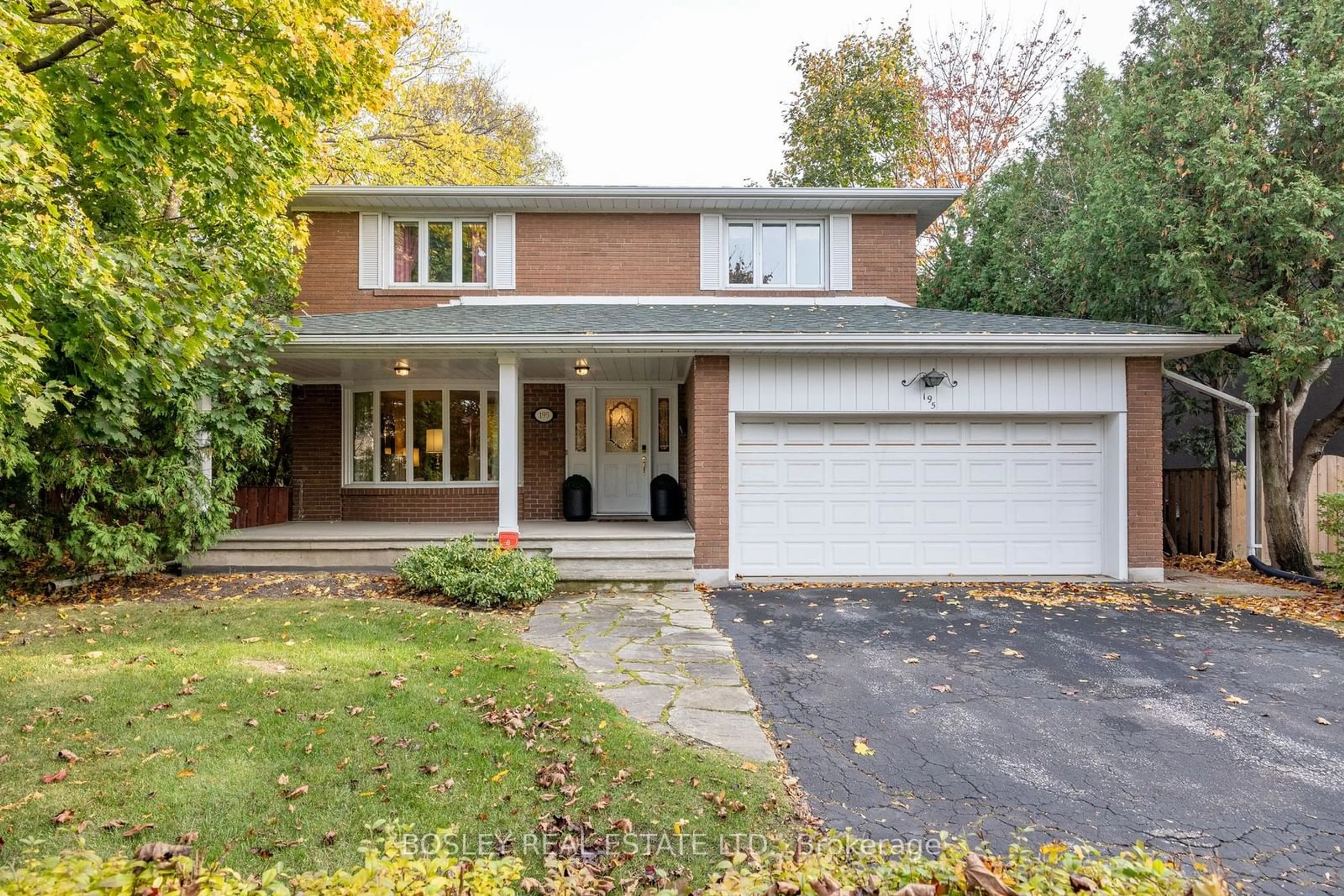 Home with brick exterior material for 195 Upper Canada Dr, Toronto Ontario M2P 1T2